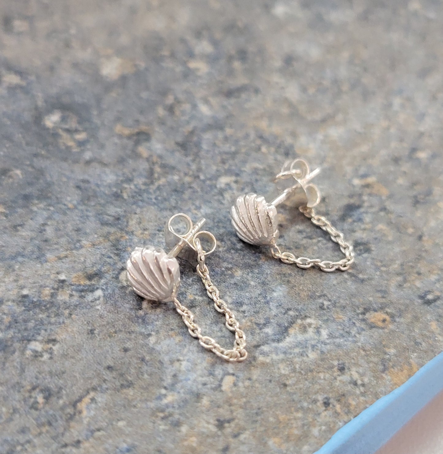 Conchita Hoops
