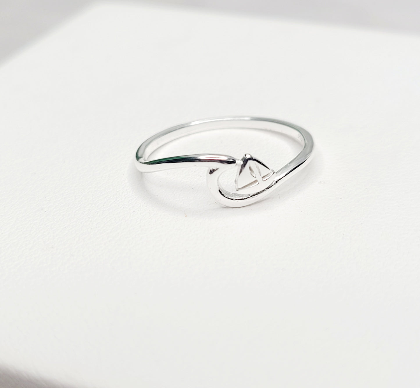 Sterling Silver Boat in the wave Ring
