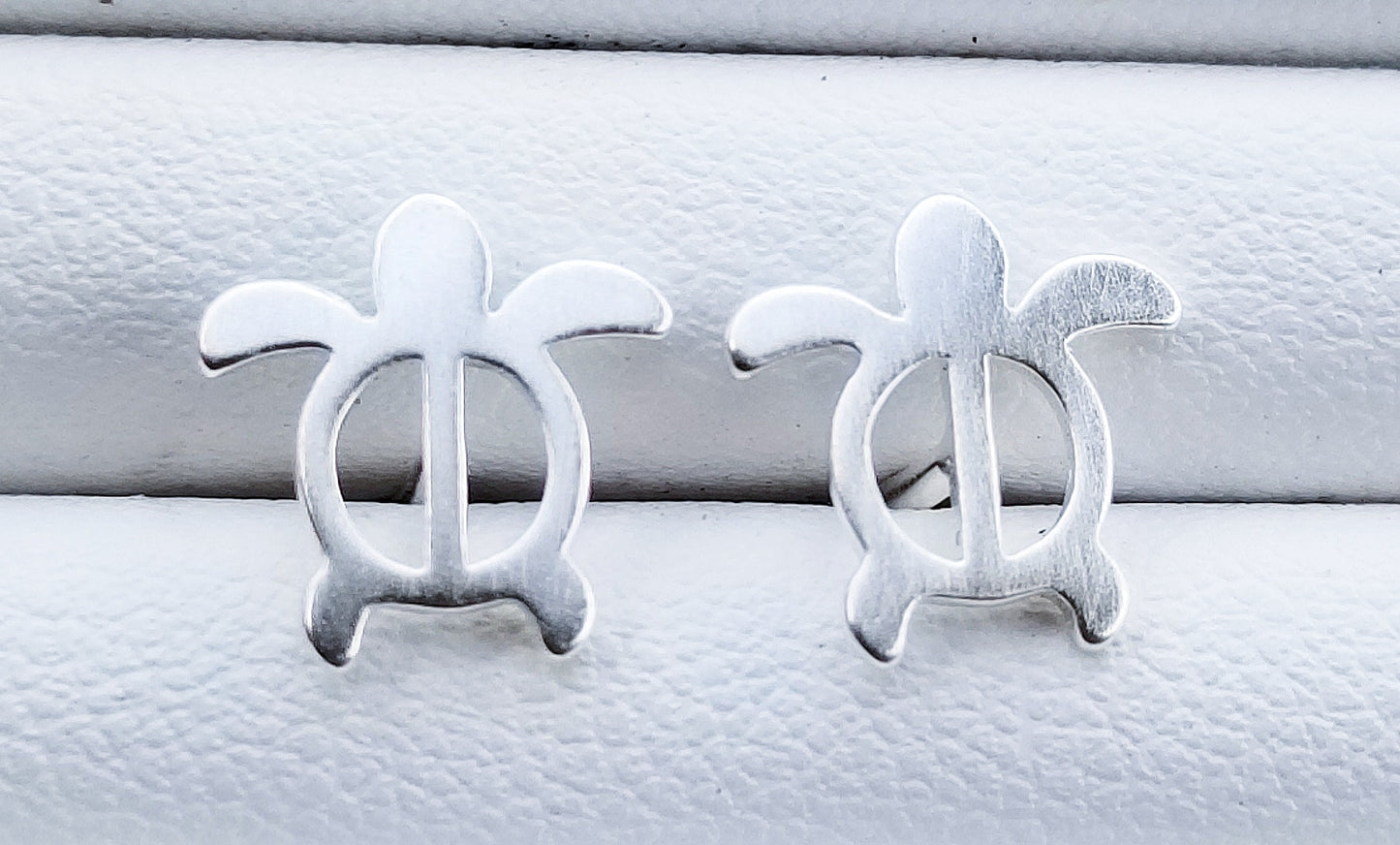 Sterling Silver Cute Turtles Earrings