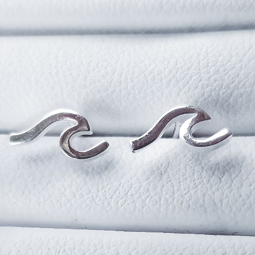 Tiny Wave Studs