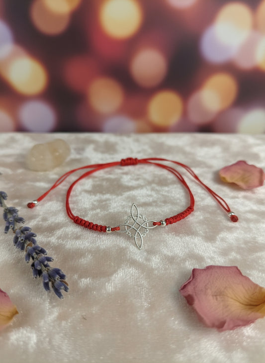 Sterling Silver  Witch Knot Bracelet