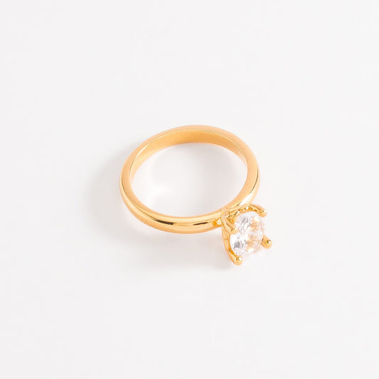 Oval-shaped DiamoniceRing