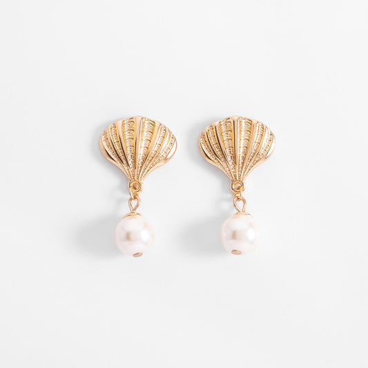 Shell Glow Golden Earrings