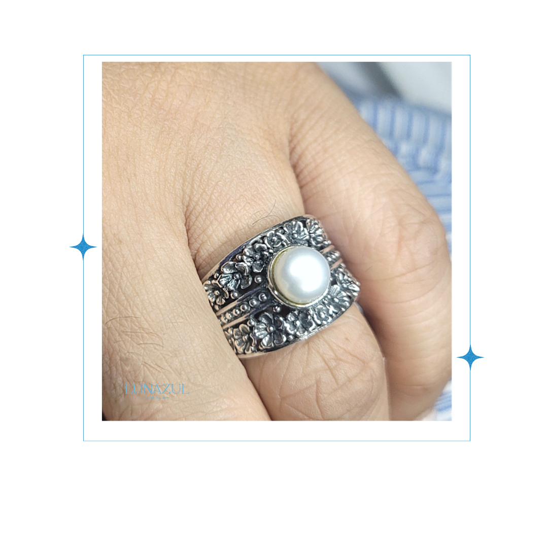 Sterling Silver Vintage Pearl Ring