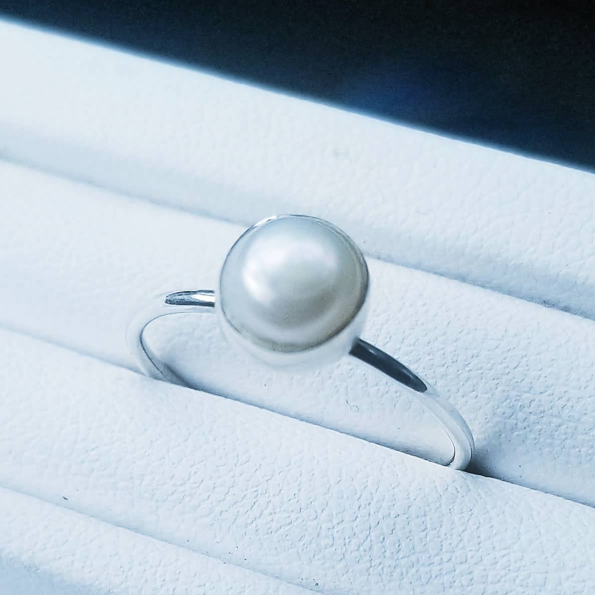 Classy White Pearl Ring